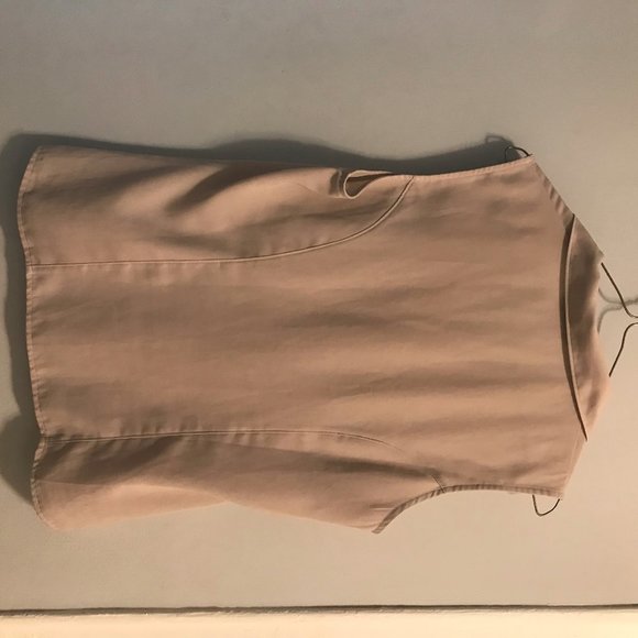 Cream Sleevless Top - Picture 4 of 4